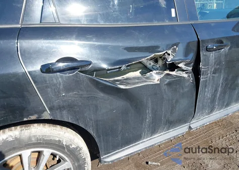 2015 Nissan Pathfinder Sv z USA, uszkodzony, nr VIN 5N1AR2MM7FC720417